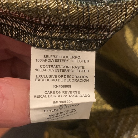 Gianni Bini metallic sleeveless top, XS. NWT - Picture 4 of 6